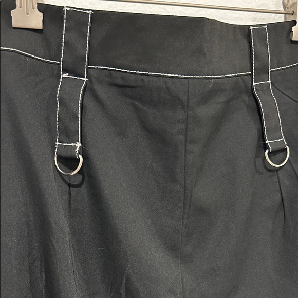 ROMWE Black Cargo Pants with Skull Detail - Picture 6 of 7